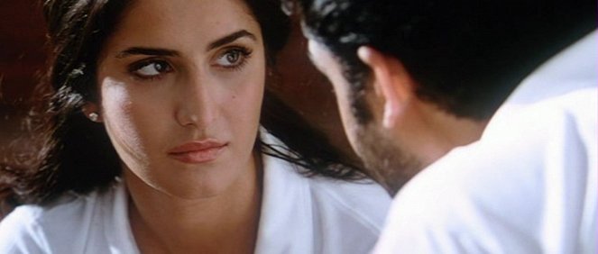 Sarkar - Van film - Katrina Kaif