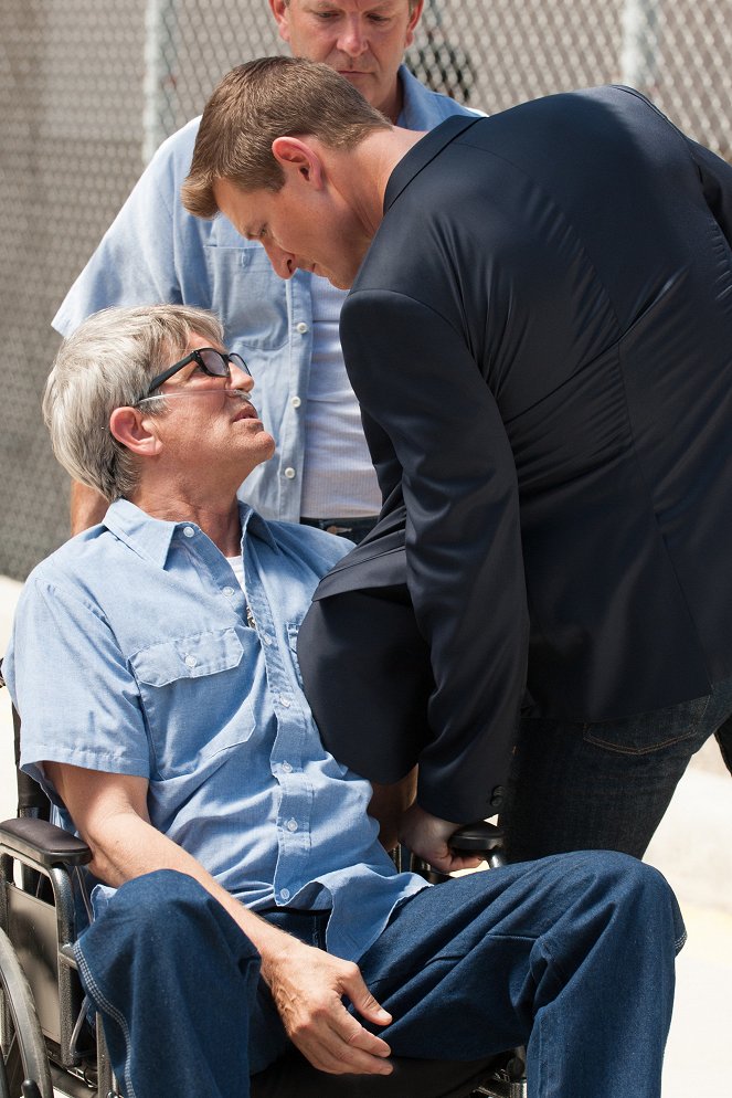 The Player - The Big Blind - Photos - Eric Roberts, Philip Winchester