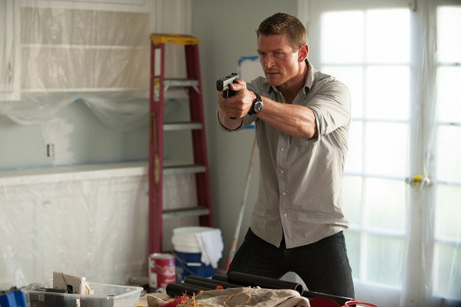 The Player - A House Is Not a Home - Van film - Philip Winchester