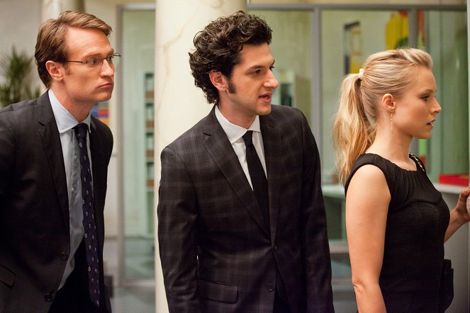 Kłamstwa na sprzedaż - Season 1 - Prolog i epilog - Z filmu - Josh Lawson, Ben Schwartz, Kristen Bell