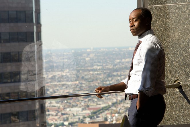 House of Lies - The Runner Stumbles - Photos - Don Cheadle
