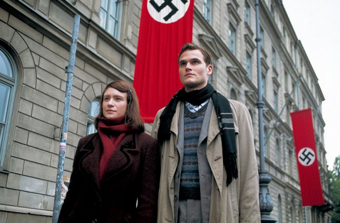 Sophie Scholl - Aki szembeszállt Hitlerrel - Filmfotók - Julia Jentsch, Fabian Hinrichs