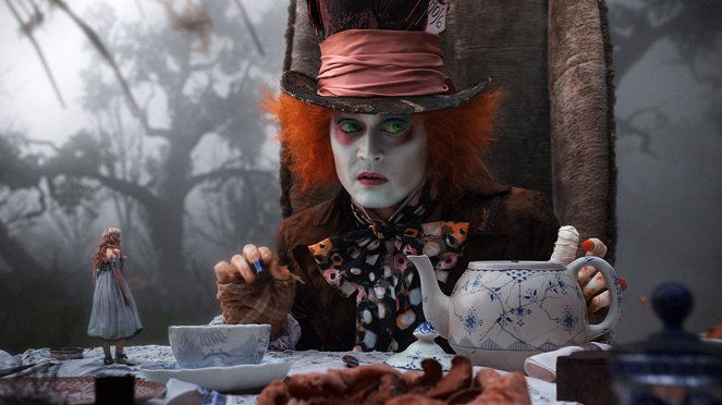 Alice Tükörországban - Filmfotók - Johnny Depp