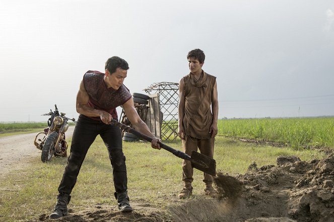 Into the Badlands - The Fort - Van film - Daniel Wu Yin-cho, Aramis Knight