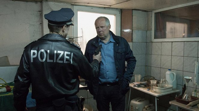 Tatort - Borowski und der Himmel über Kiel - Z filmu - Axel Milberg
