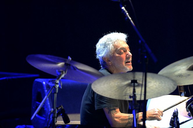 Eric Clapton: Slowhand at 70 - Live at the Royal Albert Hall - Filmfotos - Steve Gadd