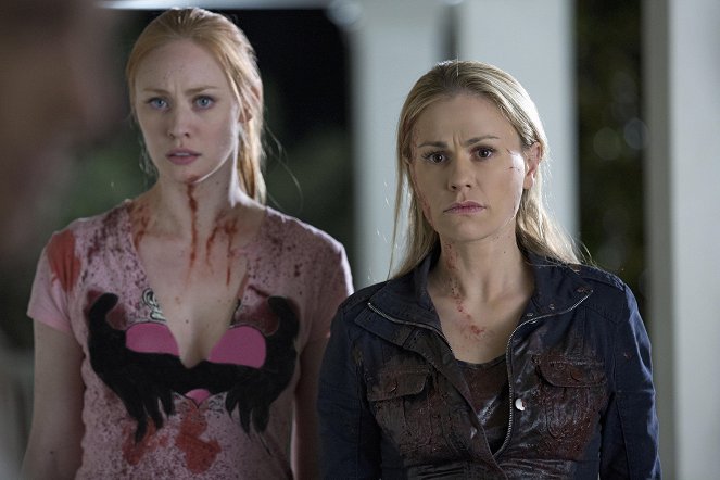 True Blood - Season 6 - Who Are You, Really? - Photos - Deborah Ann Woll, Anna Paquin