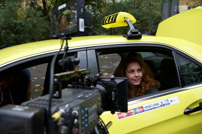 Taxi 121 - Dreharbeiten - Denisa Nesvačilová