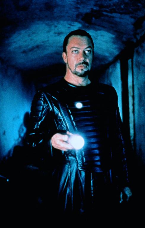 Doom Runners - Filmfotos - Tim Curry