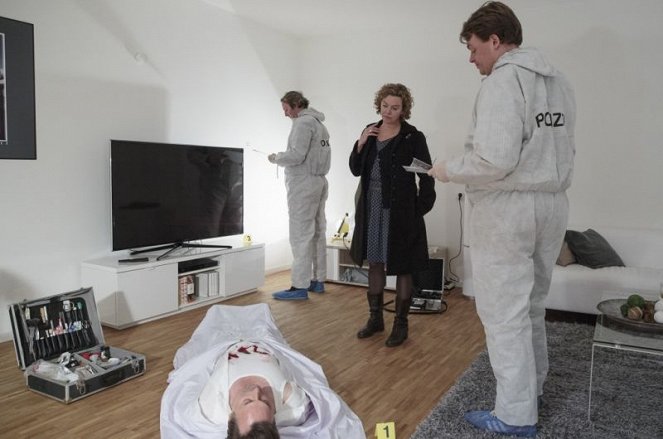 Tatort - Season 46 - Hinter dem Spiegel - Photos - Margarita Broich, Sascha Nathan