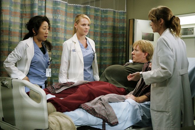 Grey's Anatomy - Season 2 - Something to Talk About - Photos - Sandra Oh, Katherine Heigl, Ellen Pompeo