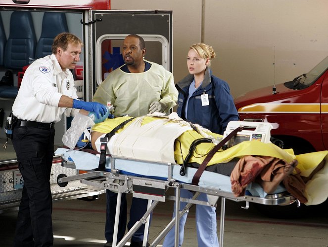 Grey's Anatomy - Die jungen Ärzte - Verschwunden - Filmfotos - James Pickens Jr., Katherine Heigl