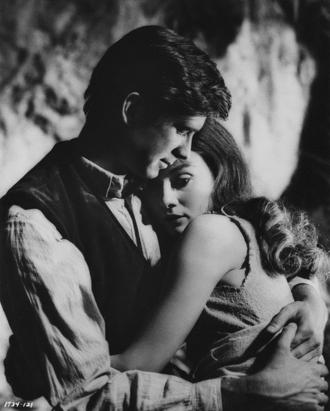 Green Mansions - Filmfotos - Anthony Perkins, Audrey Hepburn
