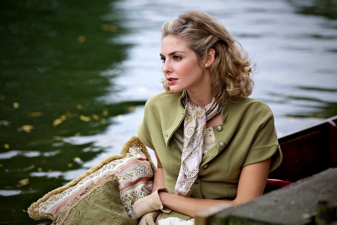 Queen and Country - Photos - Tamsin Egerton