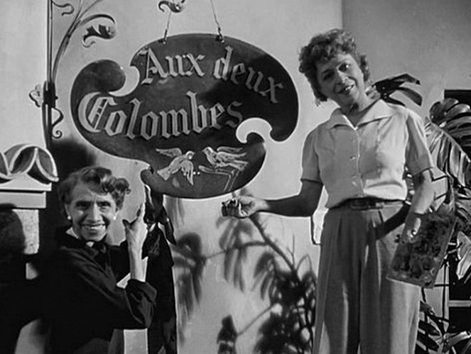 Aux deux colombes - Van film - Marguerite Pierry
