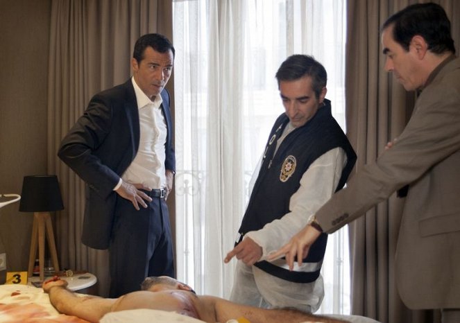 Mordkommission Istanbul - Club Royal - Z filmu - Erol Sander, Oscar Ortega Sánchez