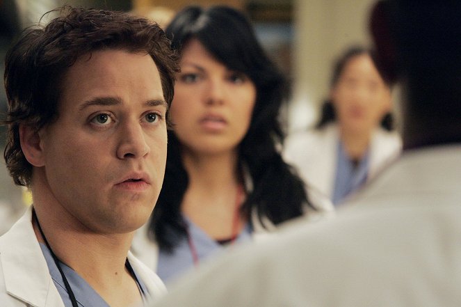 Grey's Anatomy - Die jungen Ärzte - Katastrophenalarm - Filmfotos - T.R. Knight