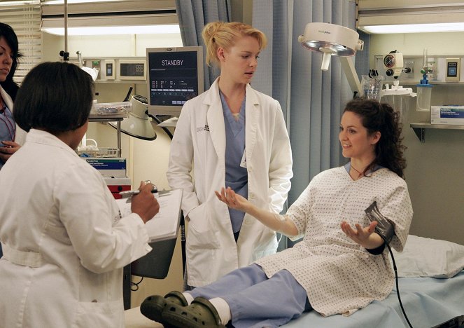 Grey's Anatomy - Season 3 - Walk on Water - Photos - Katherine Heigl, Kali Rocha