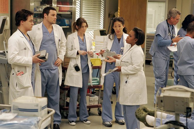 A Anatomia de Grey - Andando sobre as águas - Do filme - T.R. Knight, Justin Chambers, Ellen Pompeo, Sandra Oh, Chandra Wilson