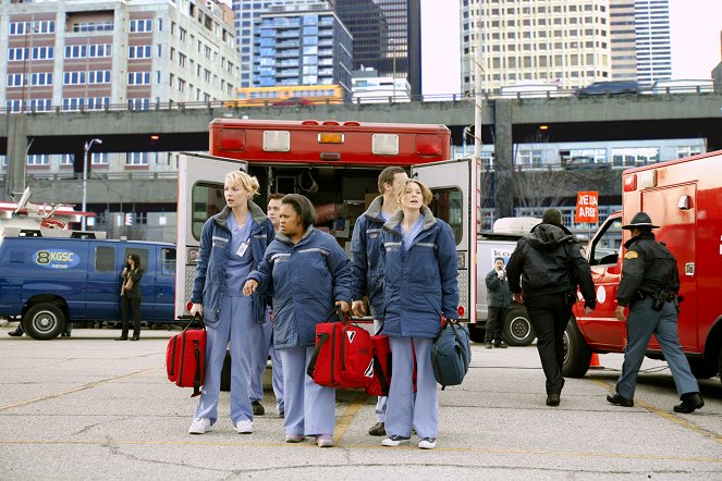 Grey's Anatomy - Walk on Water - Van film - Katherine Heigl, Chandra Wilson, Ellen Pompeo