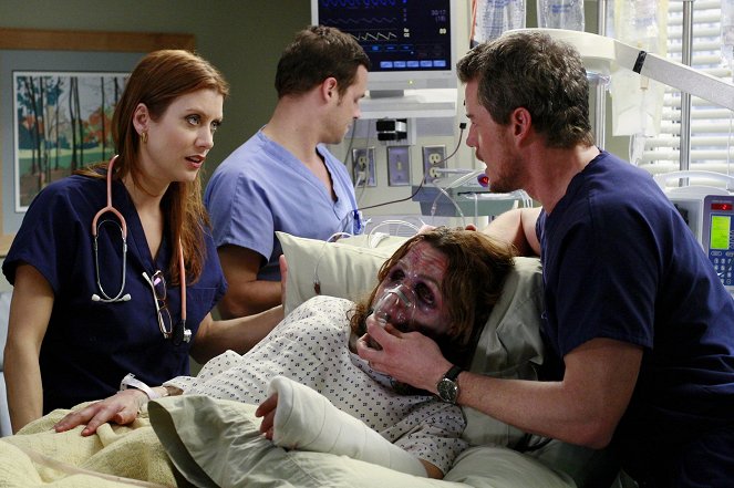Grey's Anatomy - Season 3 - Some Kind of Miracle - Photos - Kate Walsh, Justin Chambers, Eric Dane
