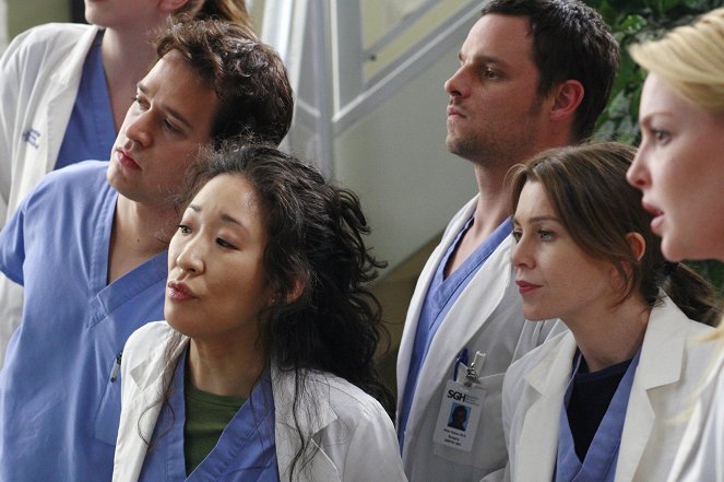 Grey's Anatomy - Die jungen Ärzte - Alte Wunden - Filmfotos - T.R. Knight, Sandra Oh, Justin Chambers, Ellen Pompeo