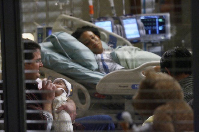 Grey's Anatomy - Season 3 - Didn't We Almost Have It All? - Photos