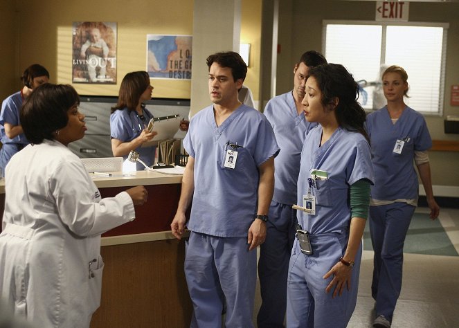 Grey's Anatomy - Season 3 - Testing 1-2-3 - Photos - Chandra Wilson, T.R. Knight, Justin Chambers, Sandra Oh, Katherine Heigl
