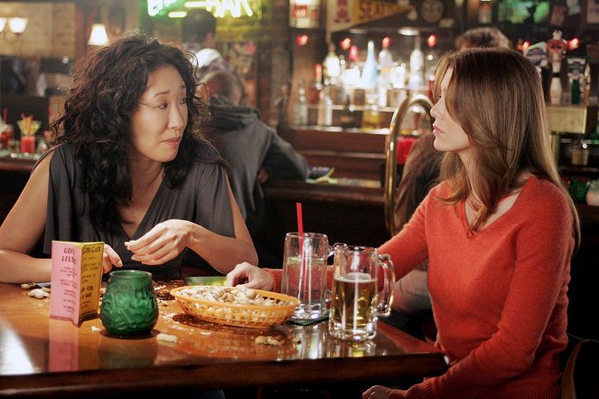 Grey's Anatomy - I Am a Tree - Photos - Sandra Oh, Ellen Pompeo