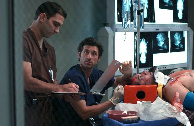 Grey's Anatomy - Season 1 - No Man's Land - Photos - Patrick Dempsey