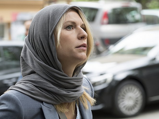 Homeland - Separation Anxiety - Photos - Claire Danes