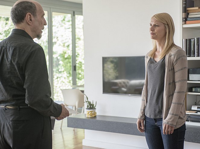 Homeland - Long Time Coming - Van film - F. Murray Abraham, Claire Danes