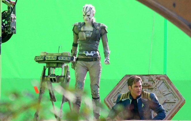 Star Trek Beyond - Dreharbeiten - Sofia Boutella, Chris Pine