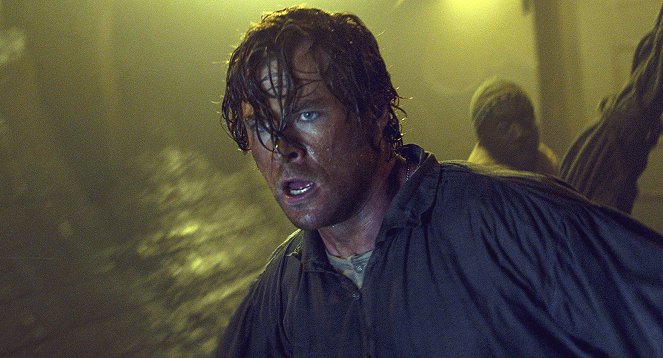 In the Heart of the Sea - Photos - Chris Hemsworth