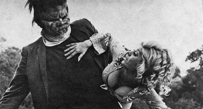 Blood of Frankenstein - Werbefoto - John Bloom, Regina Carrol