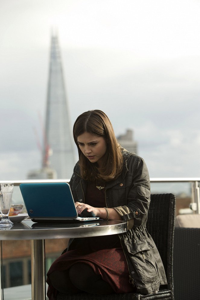 Doctor Who - The Bells of Saint John - Photos - Jenna Coleman