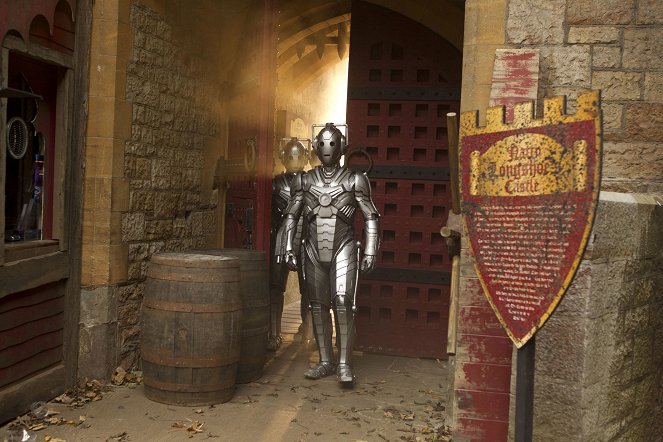 Doctor Who - Nightmare in Silver - Photos