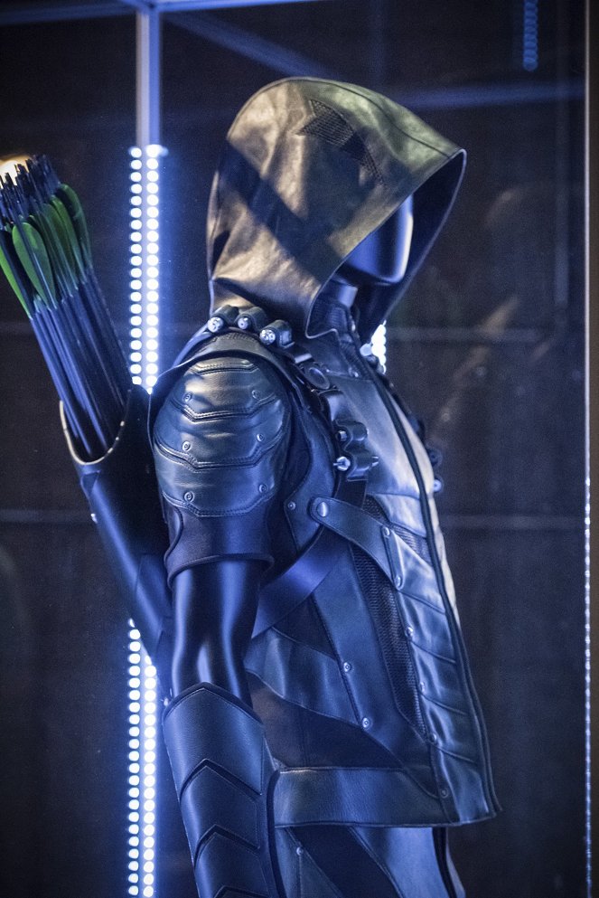 Arrow - Season 4 - Green Arrow - Photos