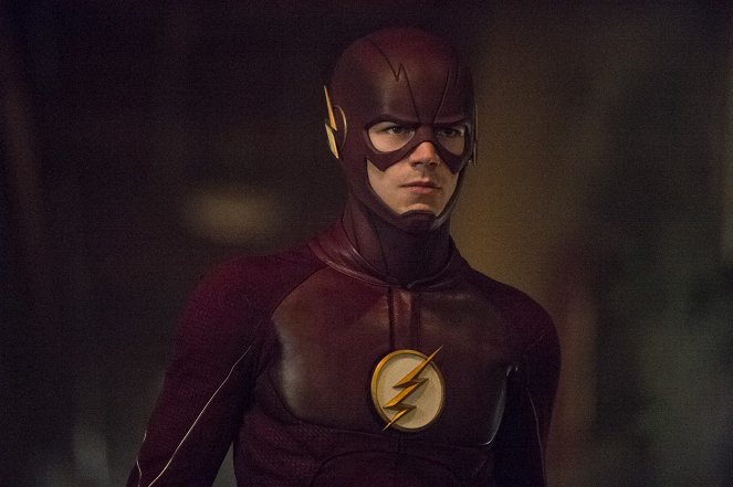 The Flash - Season 2 - Flash of Two Worlds - Photos - Grant Gustin