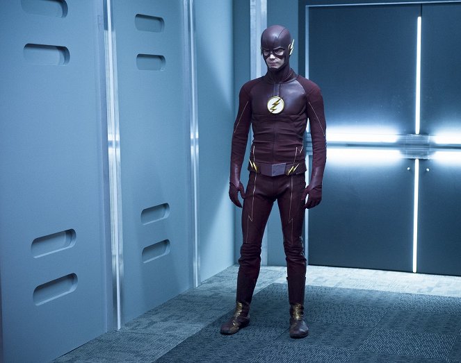 The Flash - Season 2 - Family of Rogues - Photos - Grant Gustin