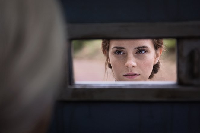 Colonia - De la película - Emma Watson