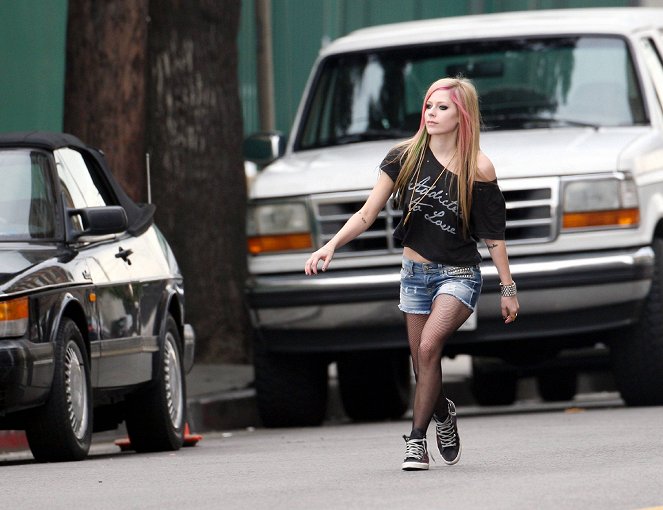Avril Lavigne - What The Hell - Dreharbeiten - Avril Lavigne