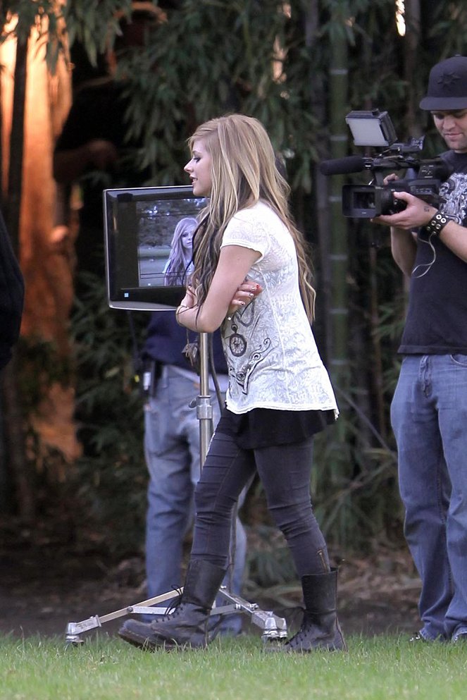 Avril Lavigne - Alice - Making of - Avril Lavigne