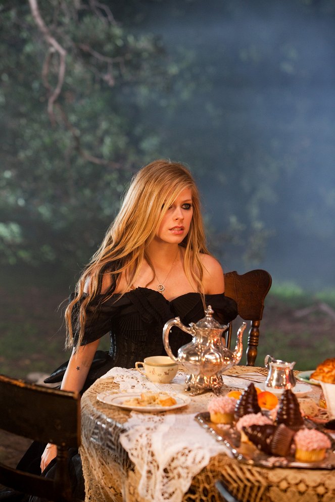 Avril Lavigne - Alice - Van film - Avril Lavigne