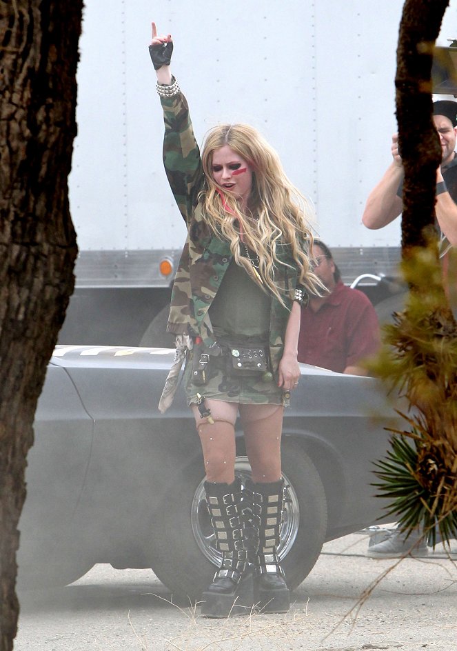 Avril Lavigne - Rock N Roll - Dreharbeiten - Avril Lavigne