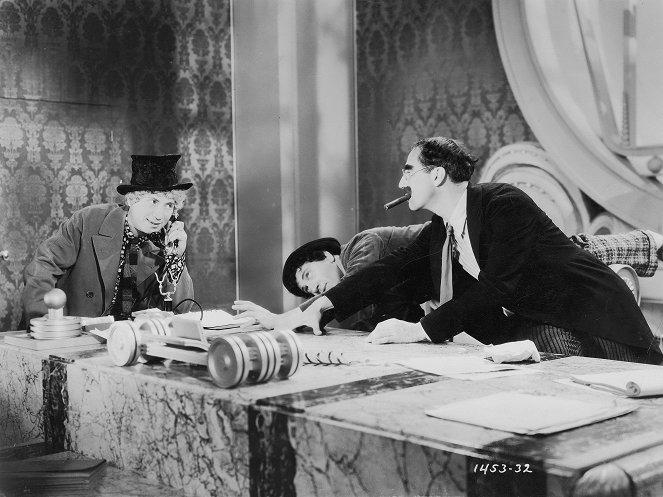 Kacsaleves - Filmfotók - Harpo Marx, Chico Marx, Groucho Marx