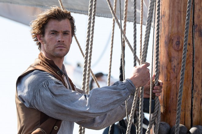 In the Heart of the Sea - Photos - Chris Hemsworth