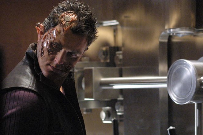 Terminator: Las crónicas de Sarah Connor - Season 1 - Pilot - De la película