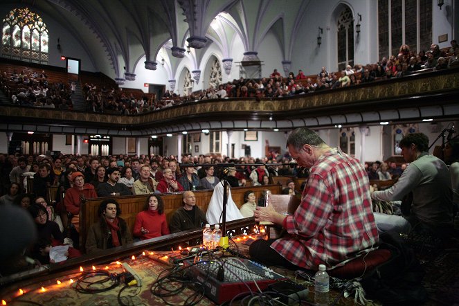 One Track Heart: The Story of Krishna Das - Van film