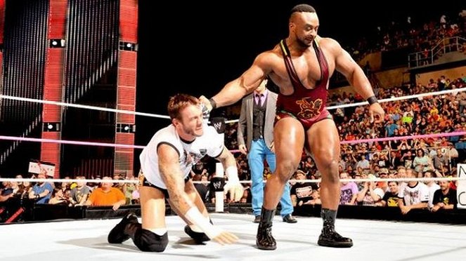 Wrestling: WWE Raw - Photos - CM Punk, Ettore Ewen